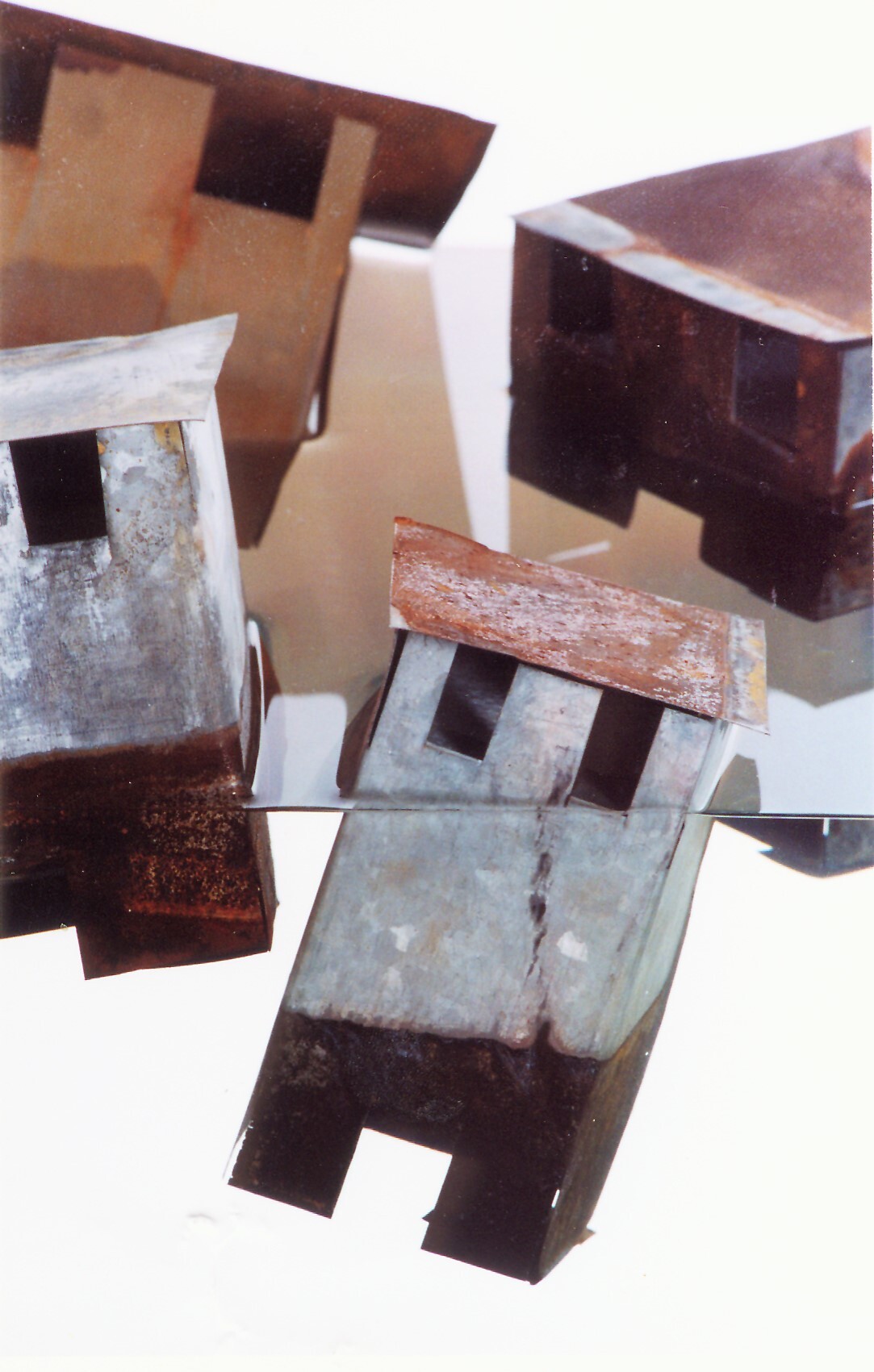 ΣΠΙΤΙΑ ΣΤΟ ΝΕΡΟ ΛΕΠΤΟΜΕΡΕΙΑ